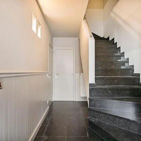 Fully Renovated Modern Sunny Holiday-house With Garage In Knokke-Heist